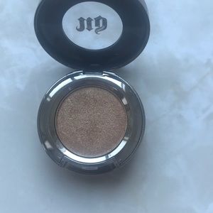 Single urban decay eyeshadow